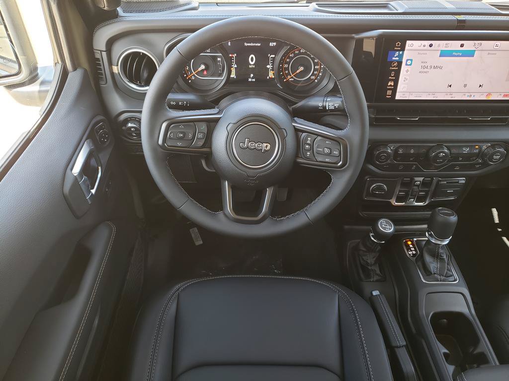 New 2026 Jeep Gladiator Sport AWD/4WD image 15