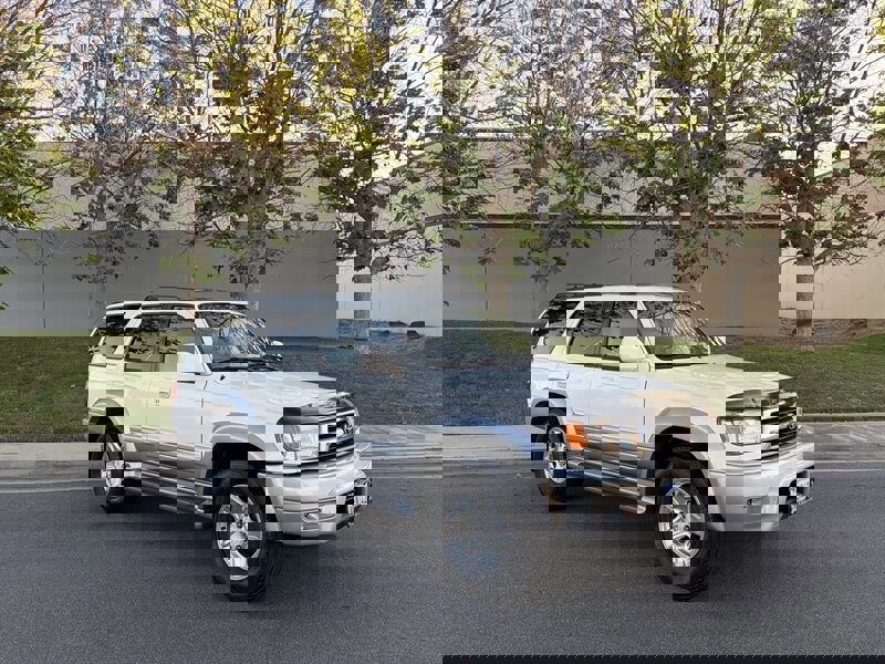 Used 2000 Toyota 4Runner Limited image 11