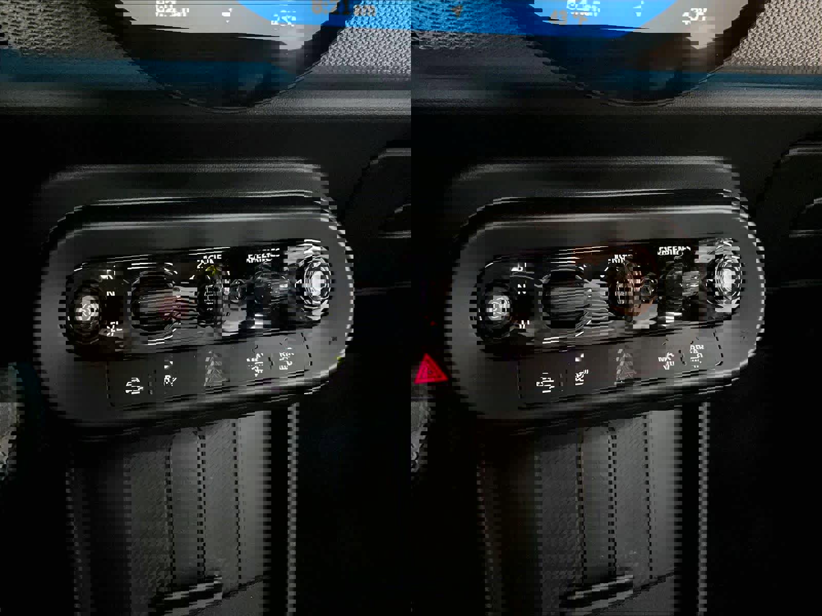 Certified 2025 MINI Cooper S image 34