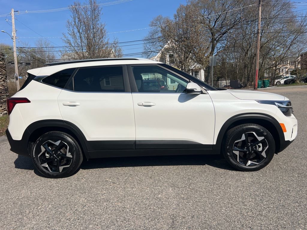 Certified 2024 Kia Seltos EX image 7