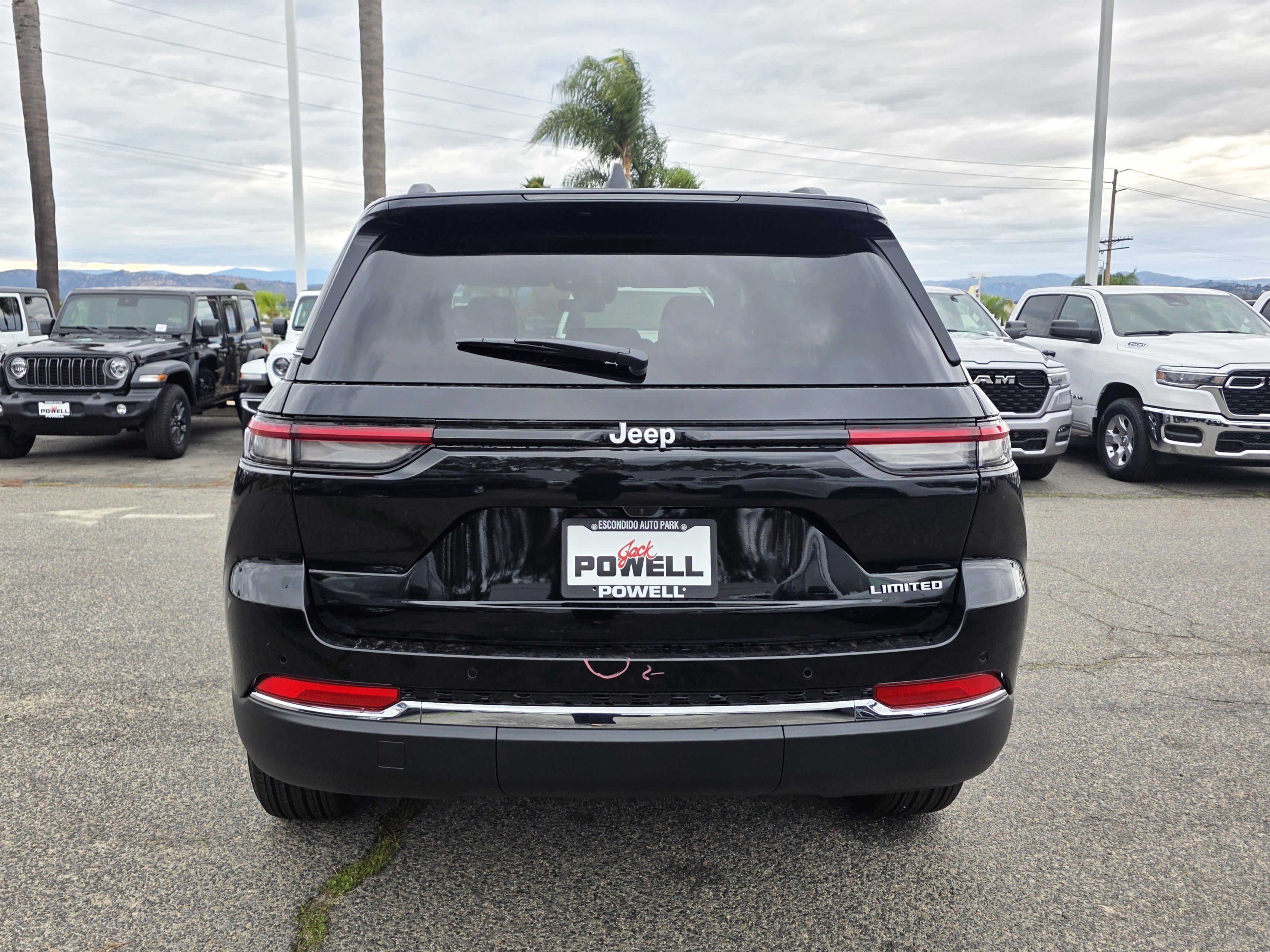 New 2025 Jeep Grand Cherokee Limited image 4