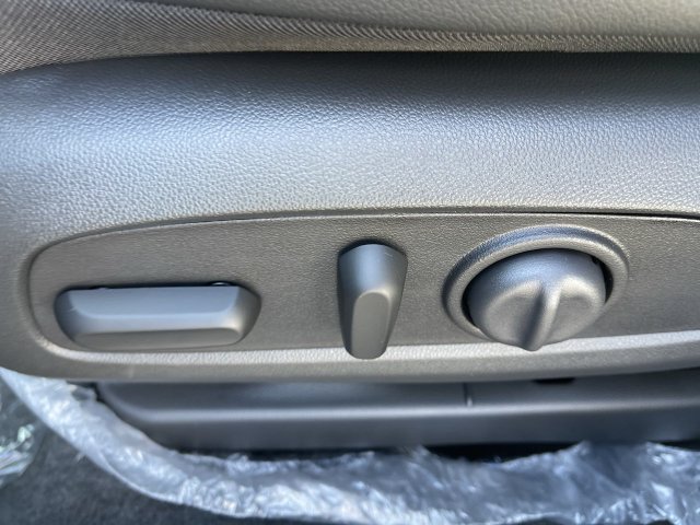 New 2026 Buick Envista Sport Touring w/ Convenience I Package FWD image 12