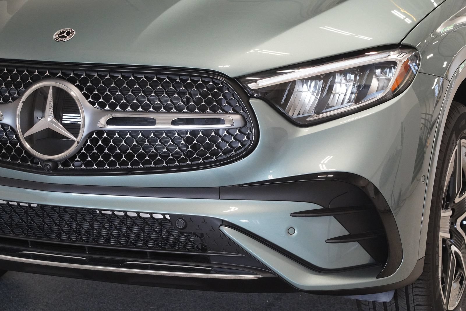 New 2026 Mercedes-Benz GLC 300 4MATIC image 8