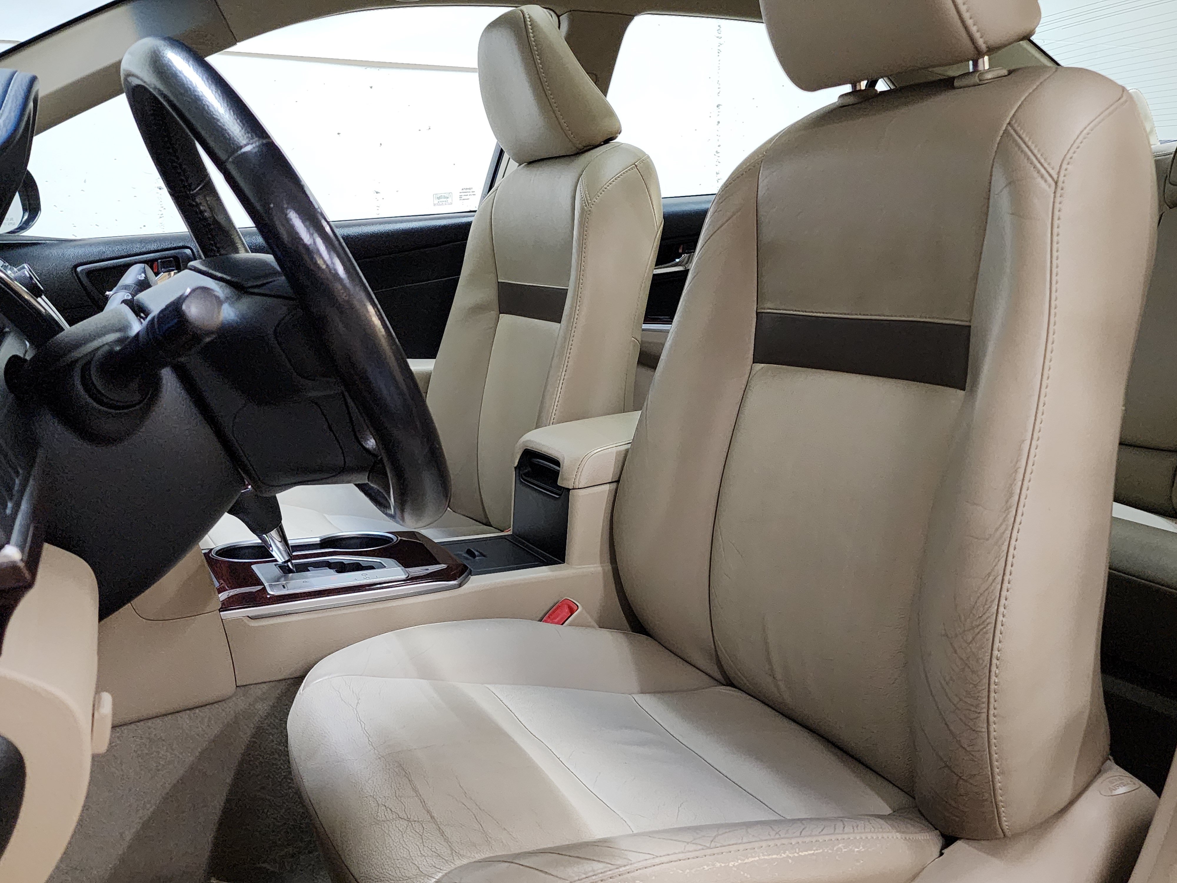 Used 2014 Toyota Camry XLE FWD image 15