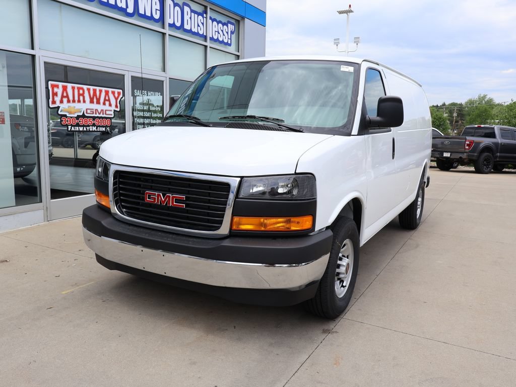 New 2026 GMC Savana 2500 w/ Enhanced Convenience Package RWD image 7