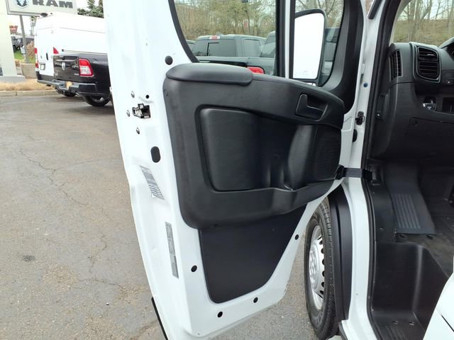 Used 2025 RAM ProMaster 2500 w/ U-Haul Equipment Group FWD image 15