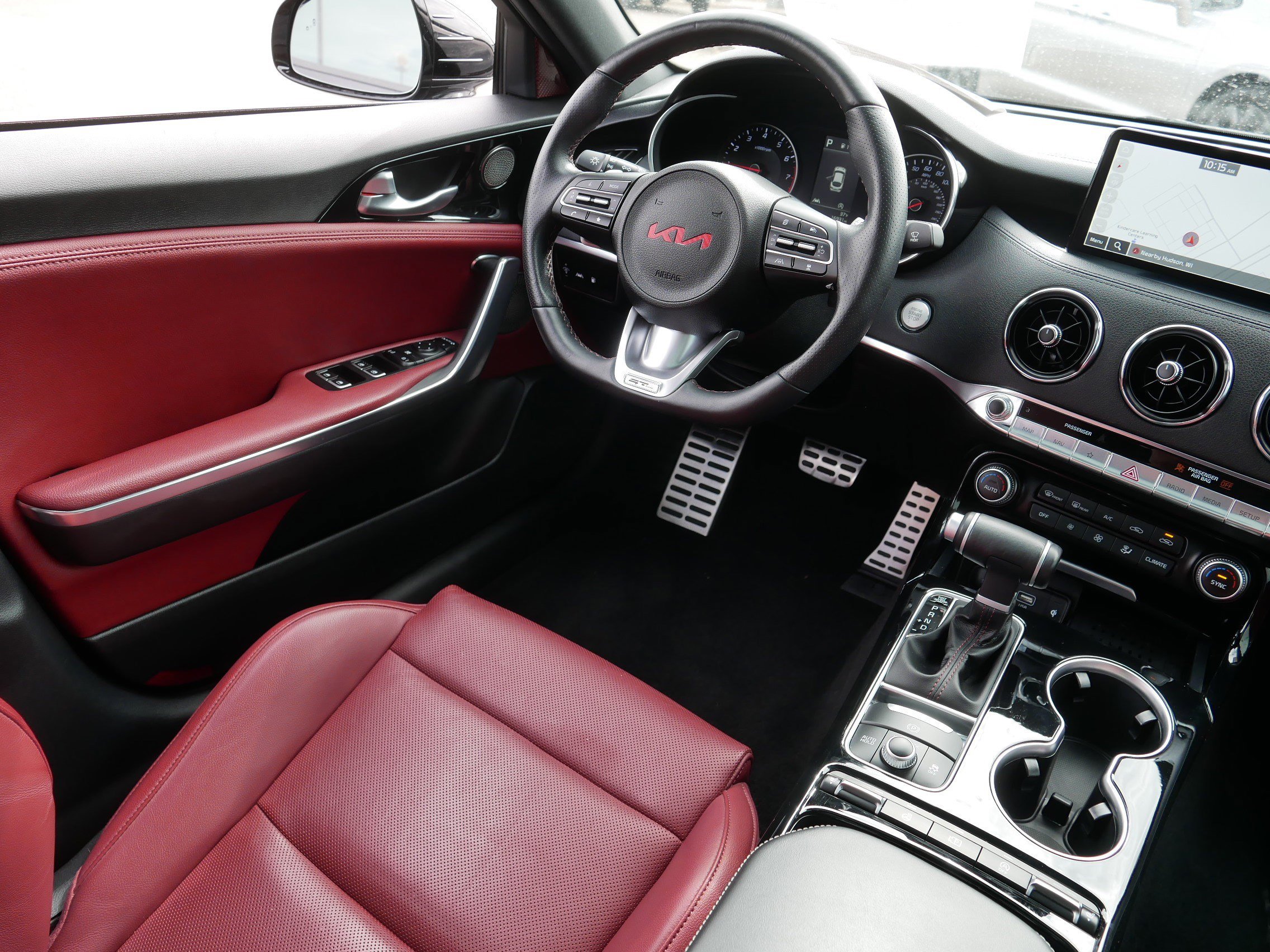 Used 2023 Kia Stinger GT-Line w/ Sun & Sound Package image 9