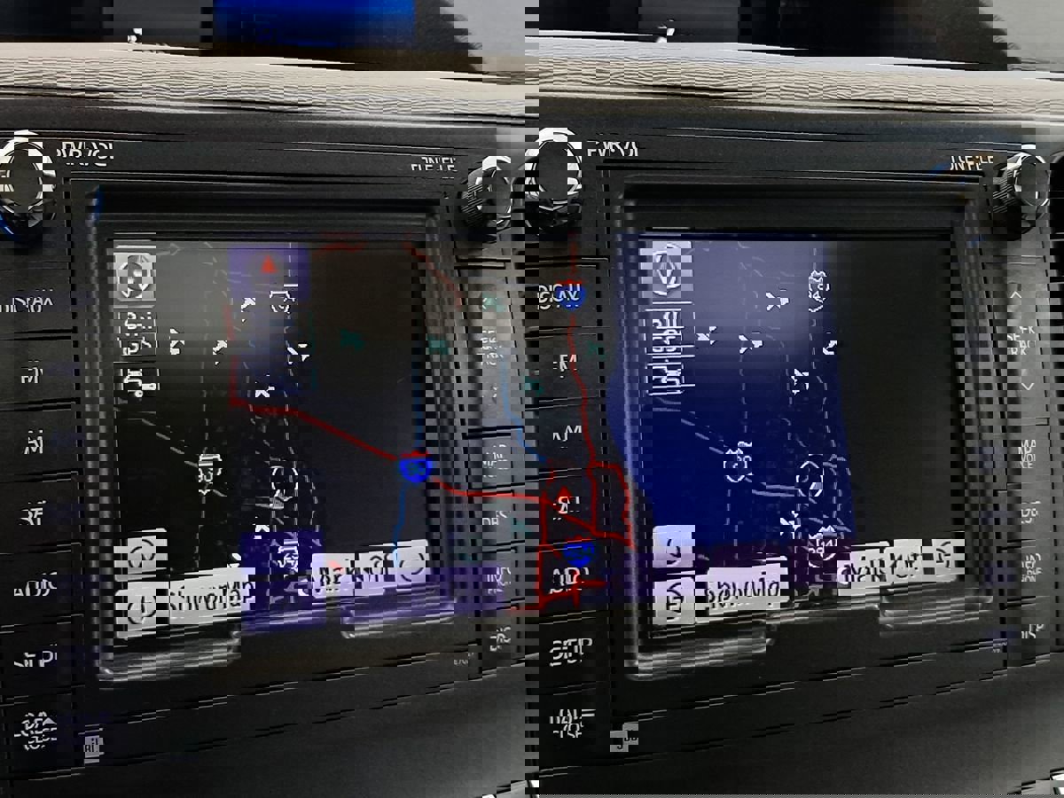 Used 2013 Toyota Sienna Limited w/ Premium Pkg image 18