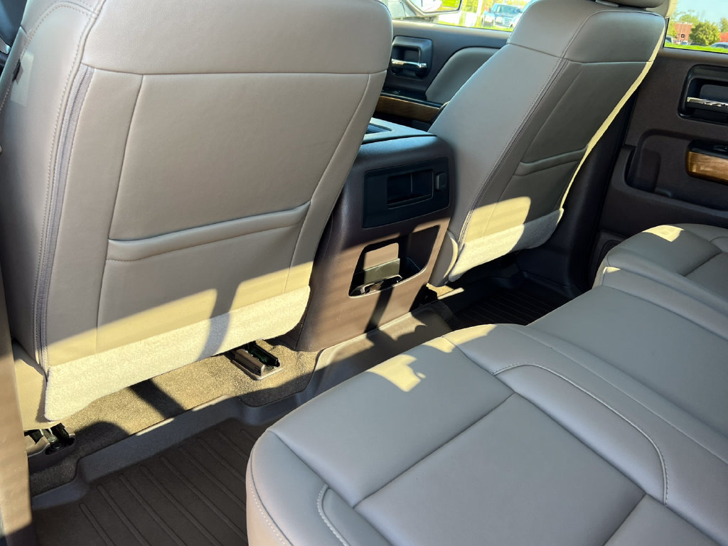 Used 2018 Chevrolet Silverado 1500 LTZ w/ Sport Package AWD/4WD image 43
