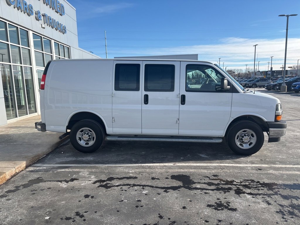 Used 2024 Chevrolet Express 2500 w/ Driver Convenience Package image 3