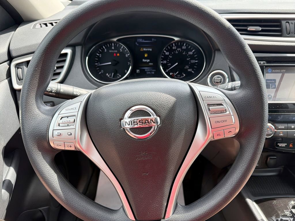 Used 2015 Nissan Rogue SV w/ SV Premium Package image 19