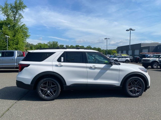 New 2026 Ford Explorer ST w/ Sun And Sound Package AWD/4WD image 6