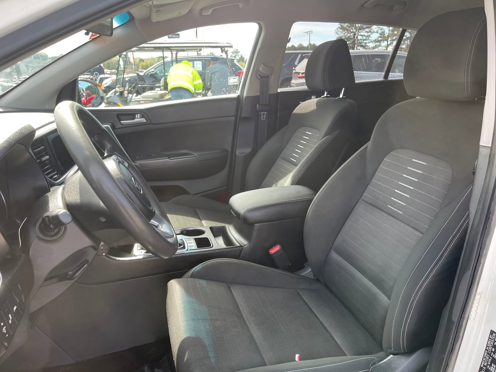 Used 2020 Kia Sportage LX w/ LX Popular Package AWD/4WD image 13