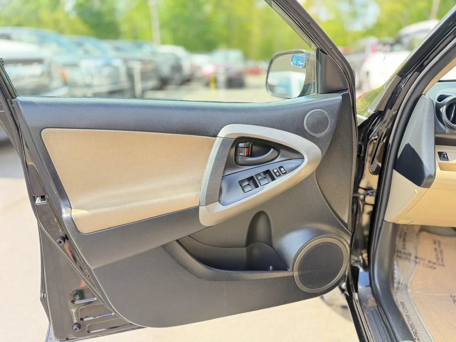 Used 2009 Toyota RAV4 4WD image 11