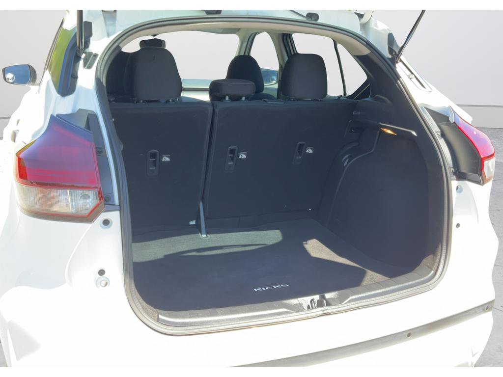 Used 2021 Nissan Kicks S FWD image 19