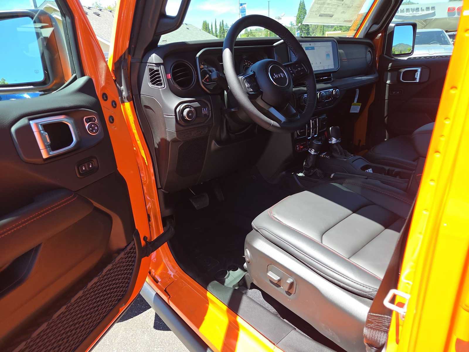 New 2026 Jeep Wrangler Unlimited Rubicon AWD/4WD image 10