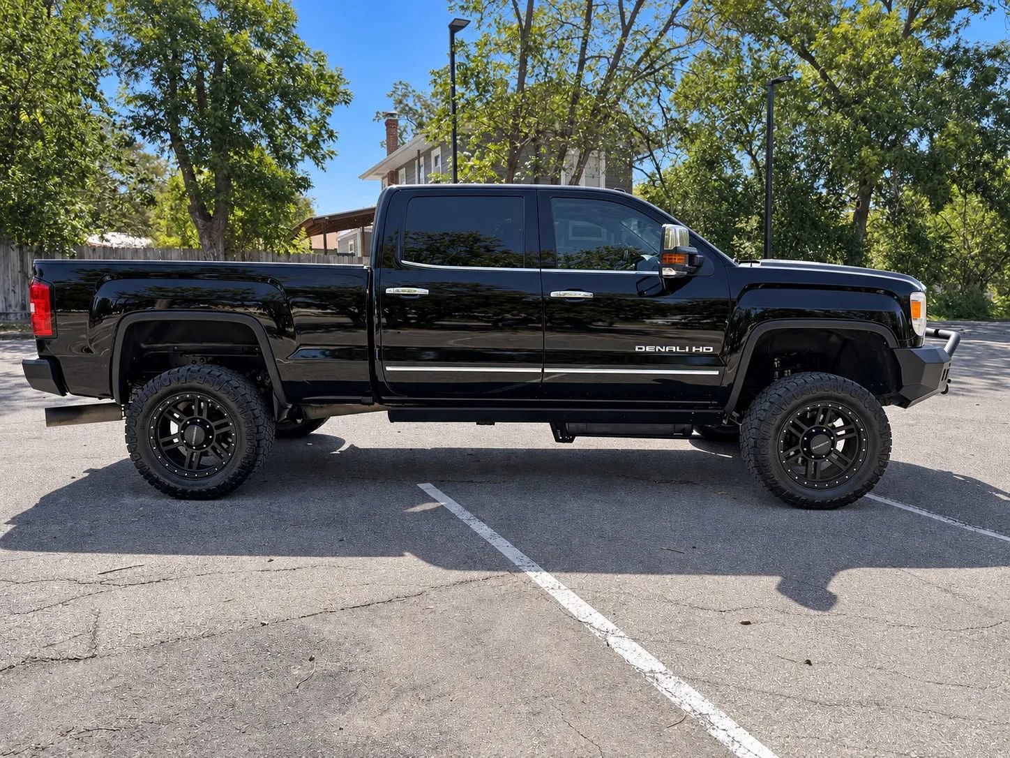 Used 2016 GMC Sierra 2500 Denali w/ Duramax Plus Package AWD/4WD image 4