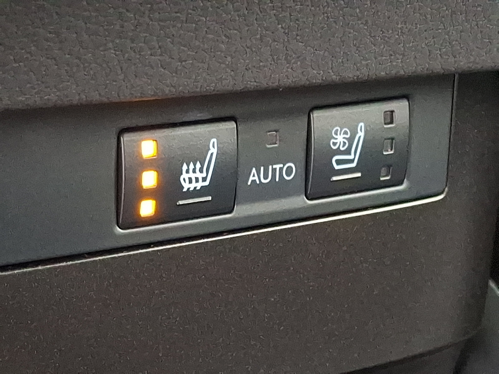 Certified 2024 Lexus ES 350 w/ Premium Package FWD image 25