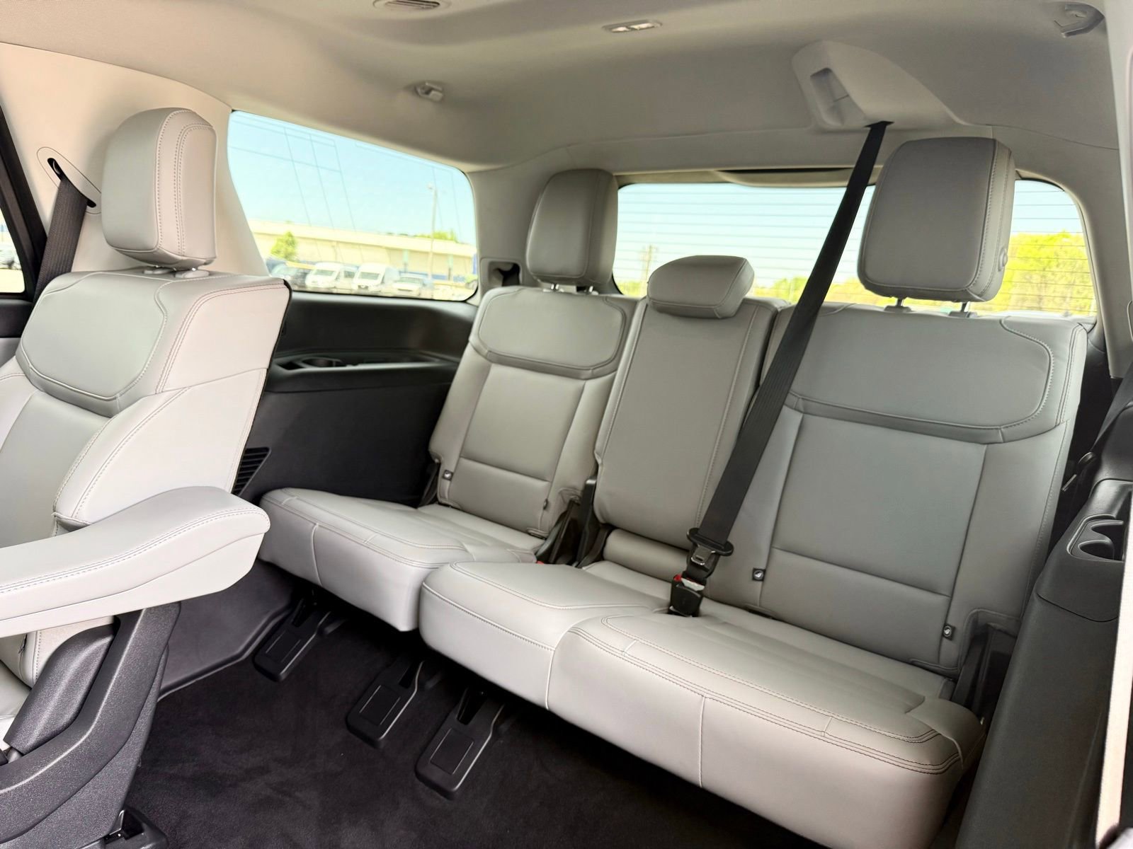 Used 2025 Ford Expedition Active image 25