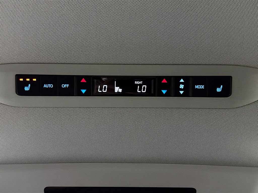 Used 2024 Toyota Sienna Limited AWD/4WD image 25