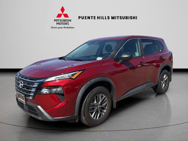 Used 2025 Nissan Rogue S image 1