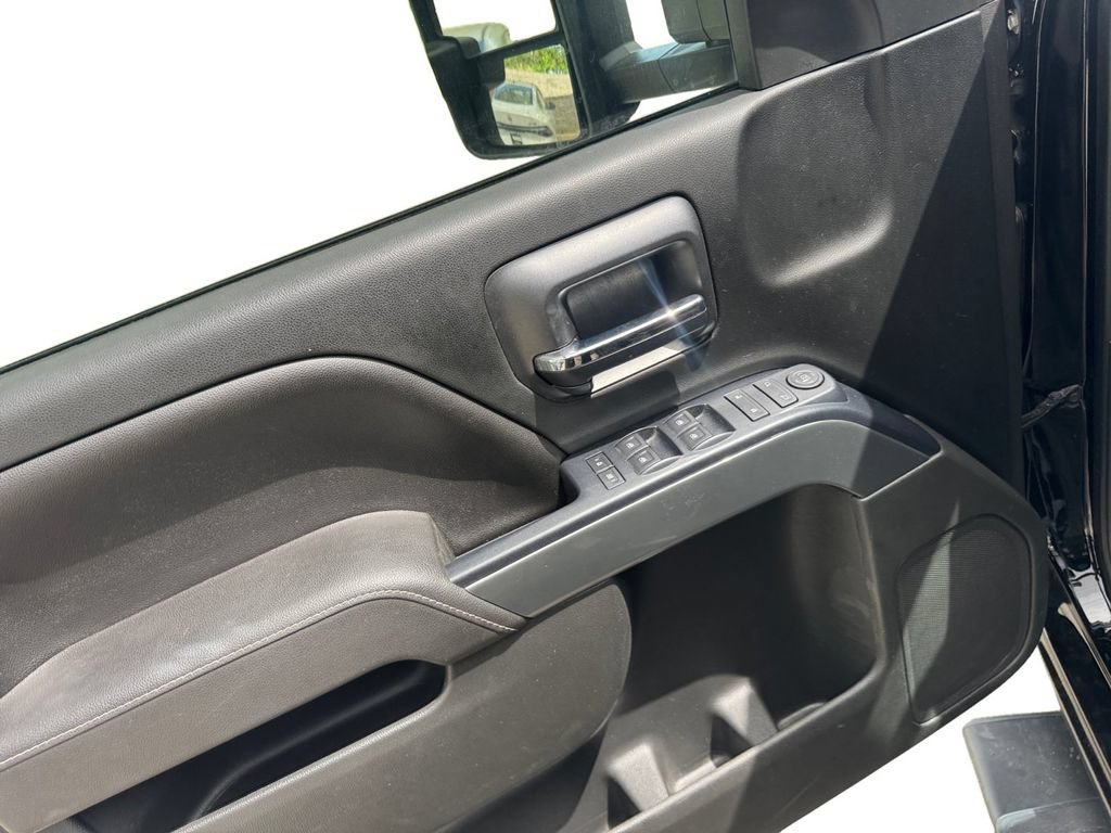 Used 2017 Chevrolet Silverado 1500 LT w/ Max Trailering Package RWD image 19