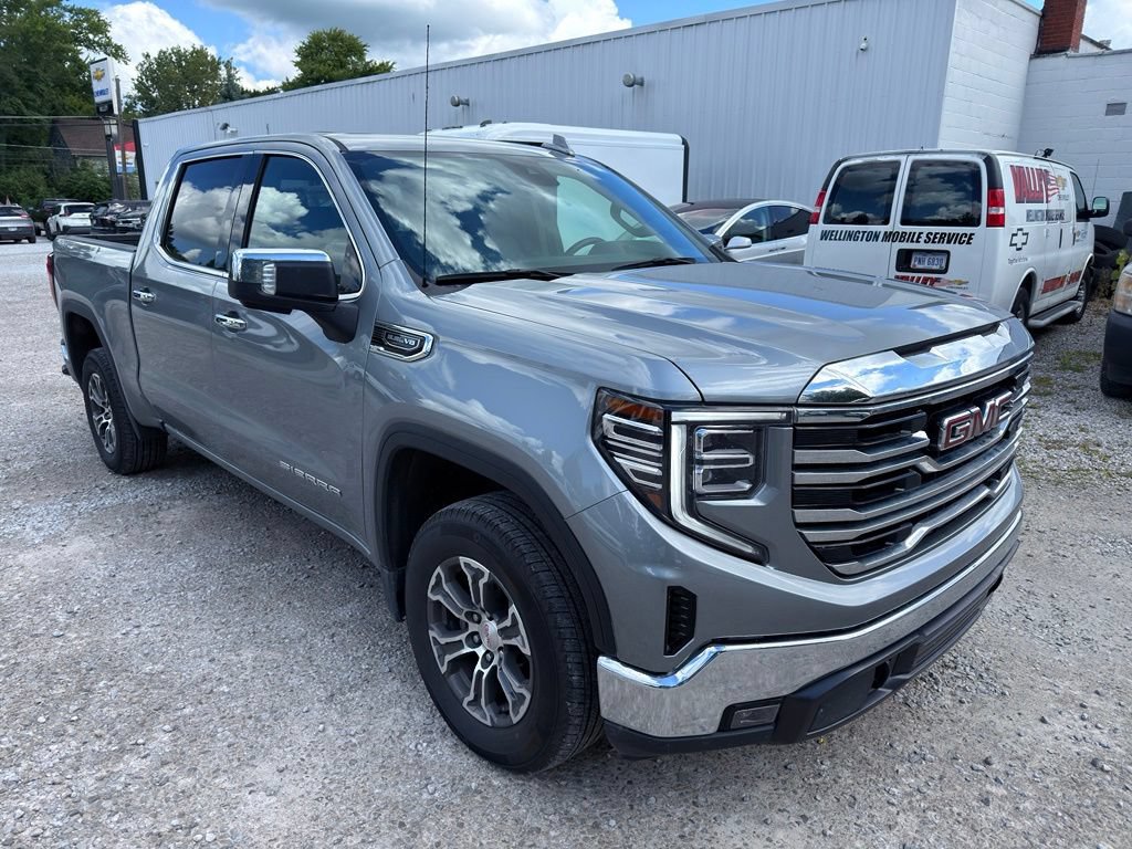 Used 2025 GMC Sierra 1500 SLT AWD/4WD image 2