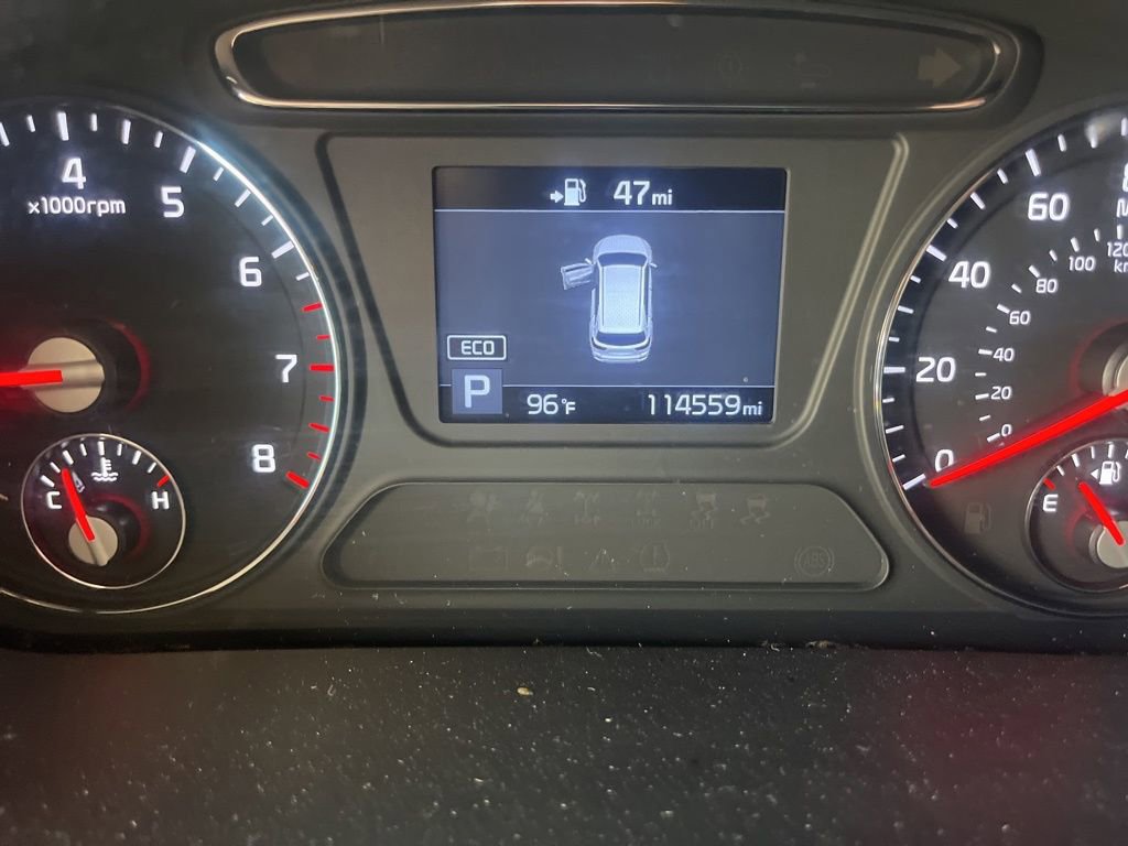 Used 2020 Kia Sorento LX image 18