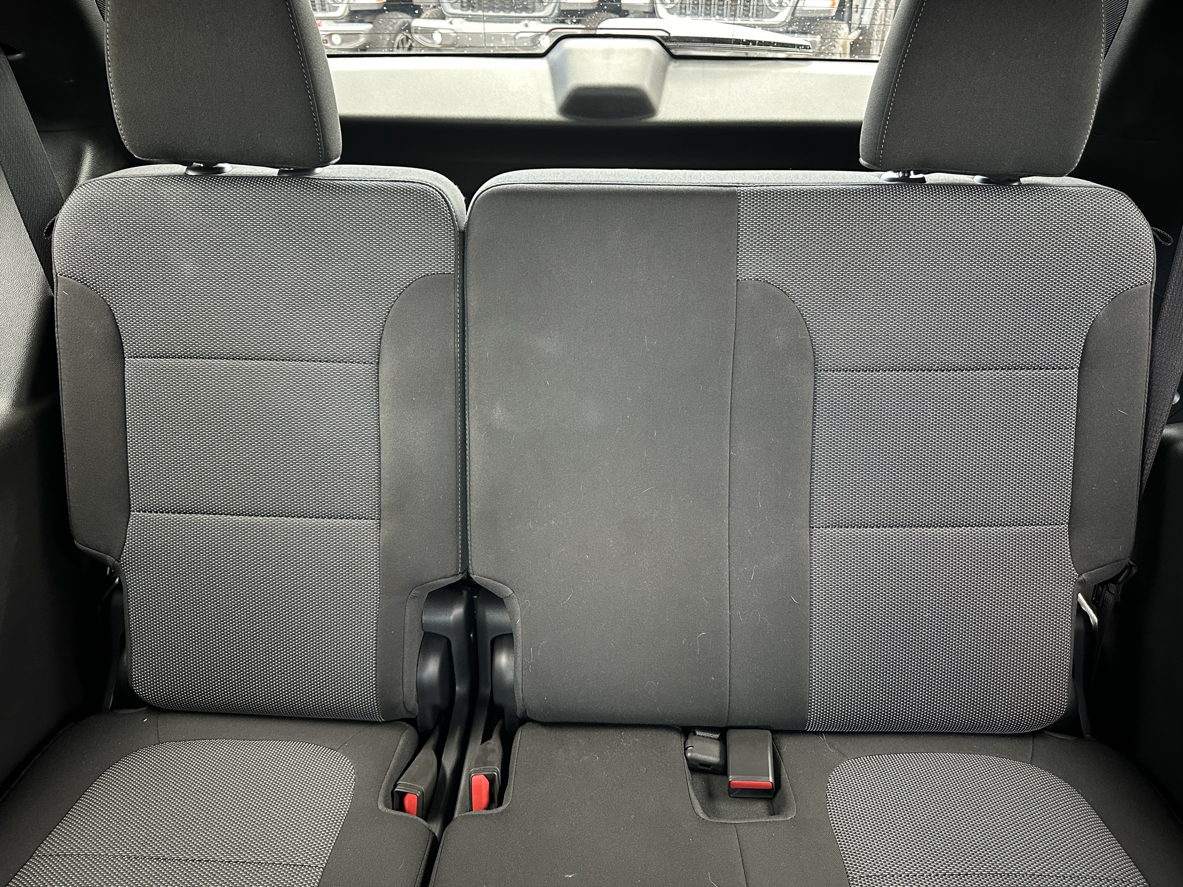 Used 2023 Chevrolet Traverse LT FWD image 17