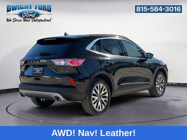 Certified 2022 Ford Escape Titanium image 5
