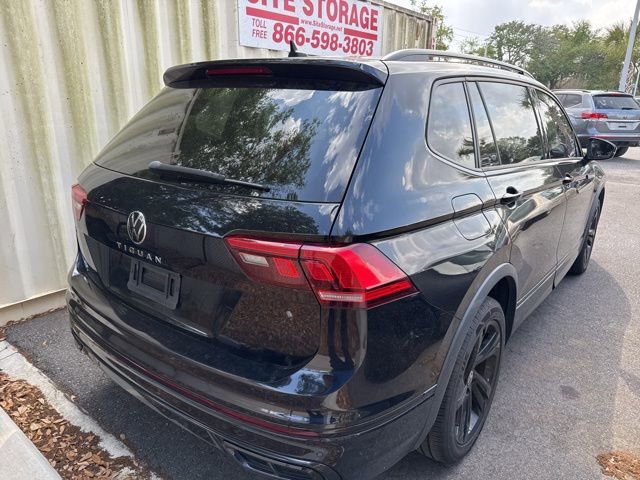 Certified 2023 Volkswagen Tiguan SE R-Line image 9
