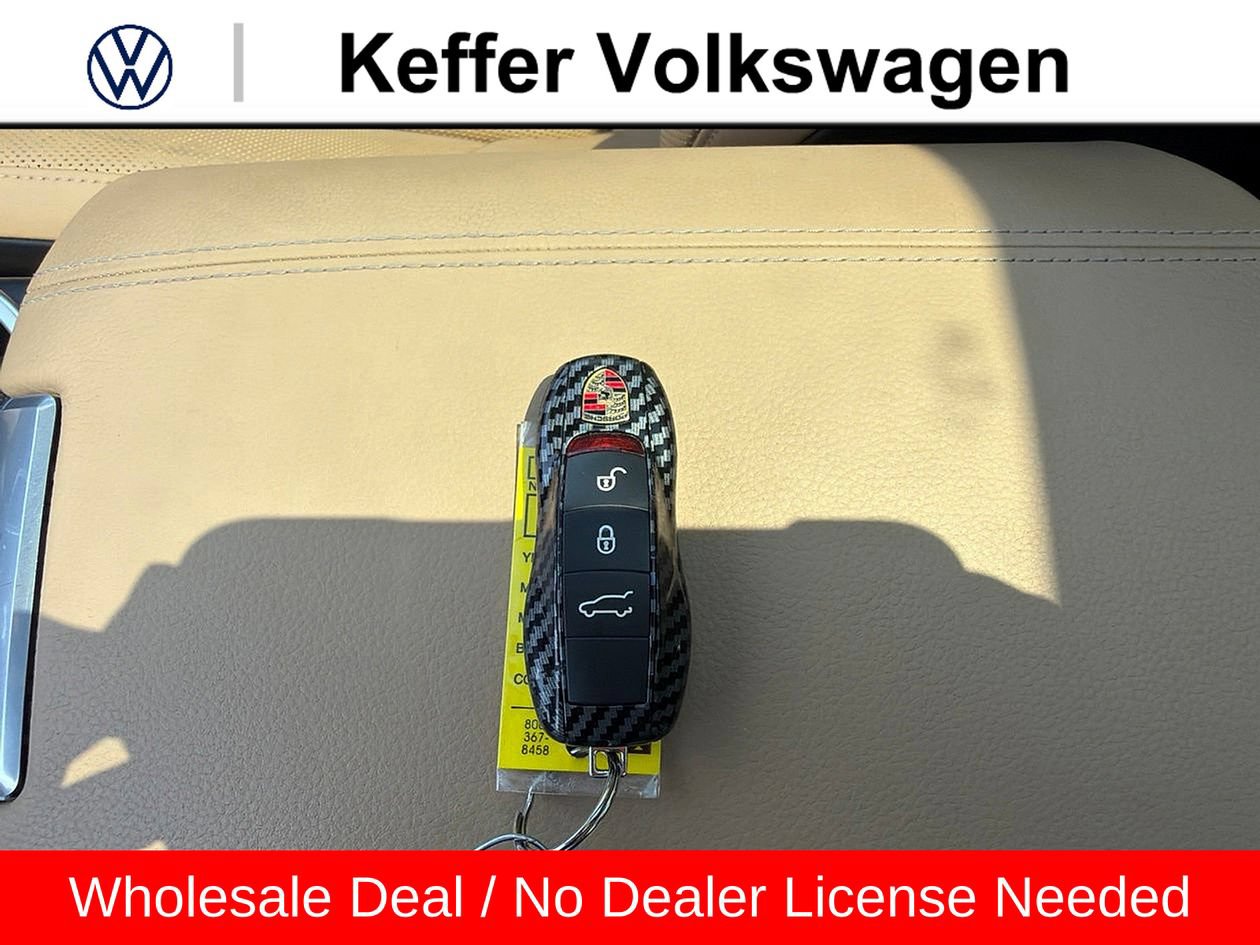 Used 2017 Porsche Cayenne S AWD/4WD image 40
