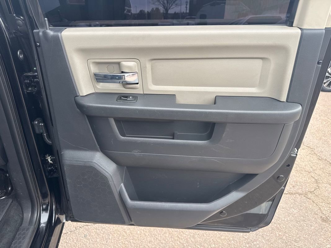 Used 2012 RAM 2500 SLT w/ Technology Group AWD/4WD image 15