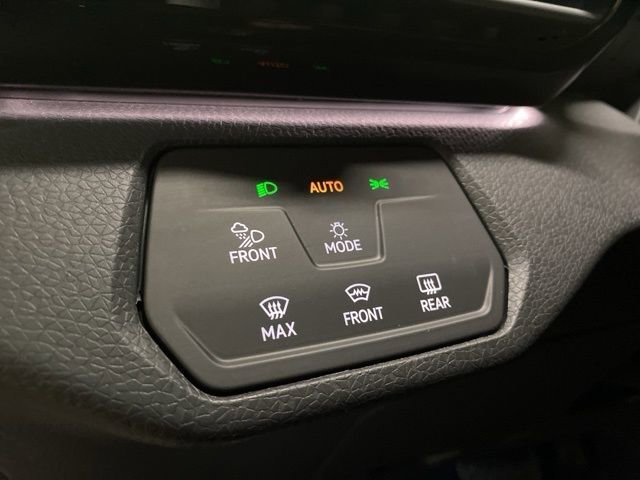 Used 2023 Volkswagen ID.4 Pro S image 29