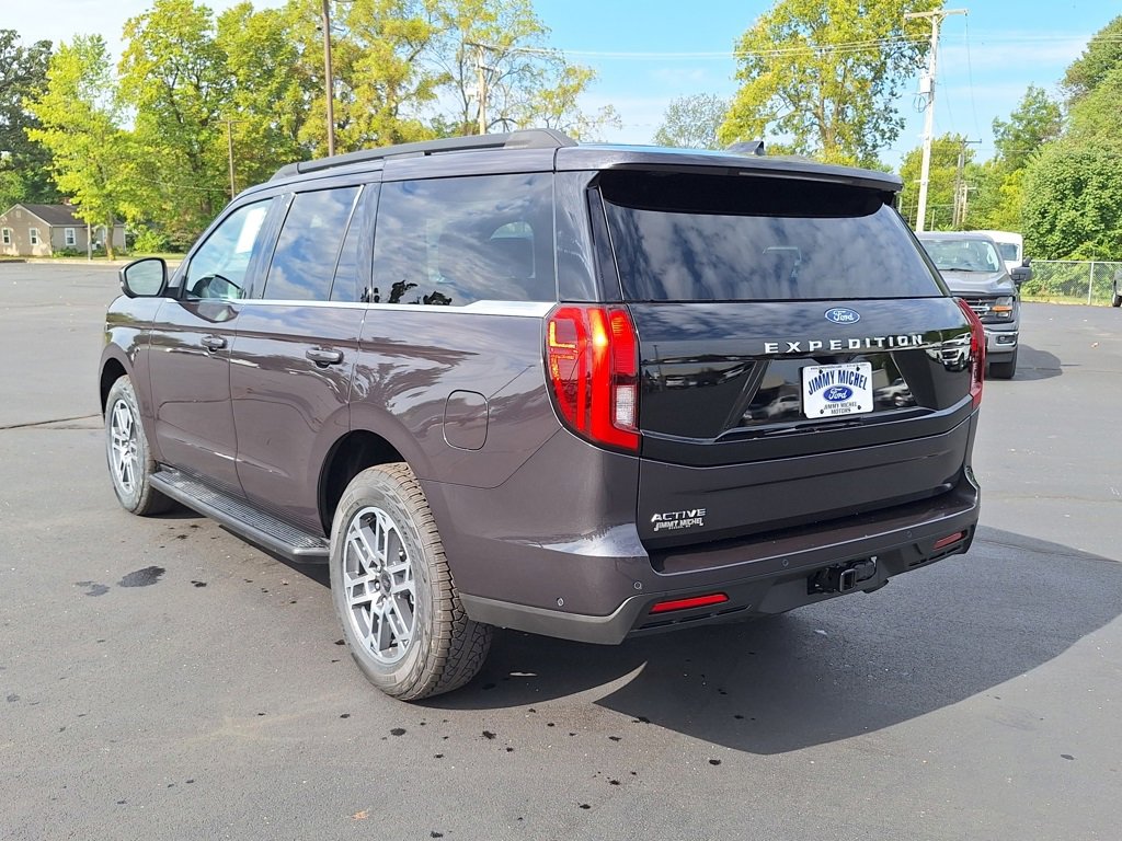 New 2025 Ford Expedition Active image 28