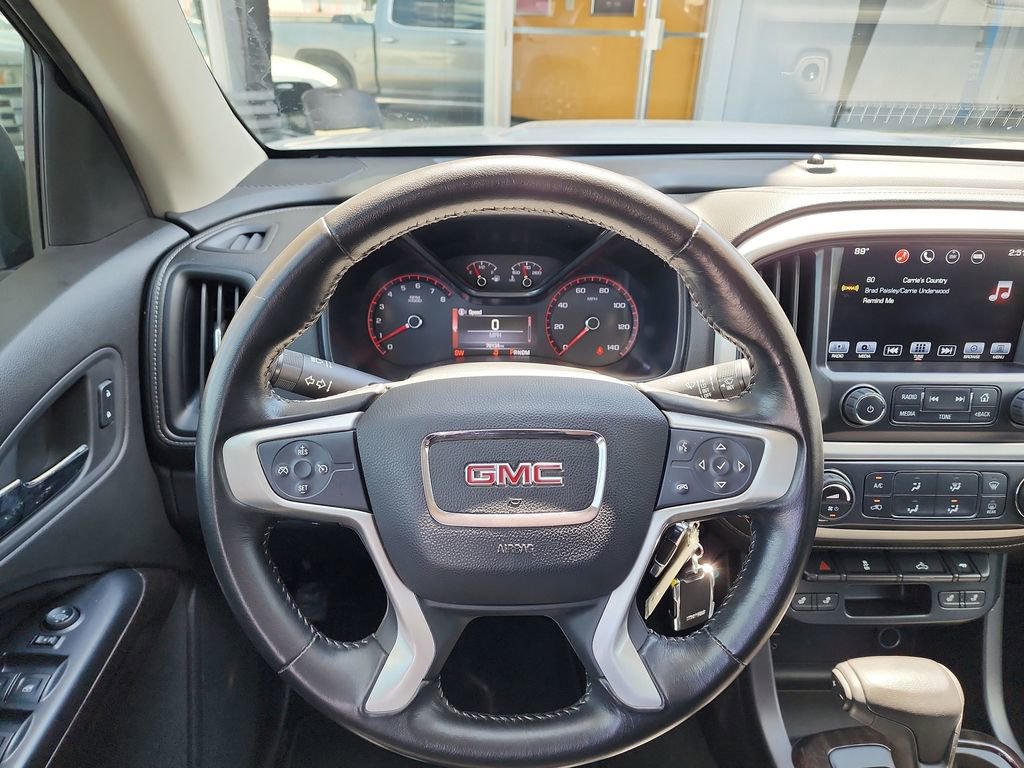 Used 2016 GMC Canyon SLT AWD/4WD image 18