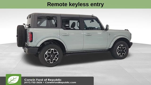 Used 2023 Ford Bronco Outer Banks image 9