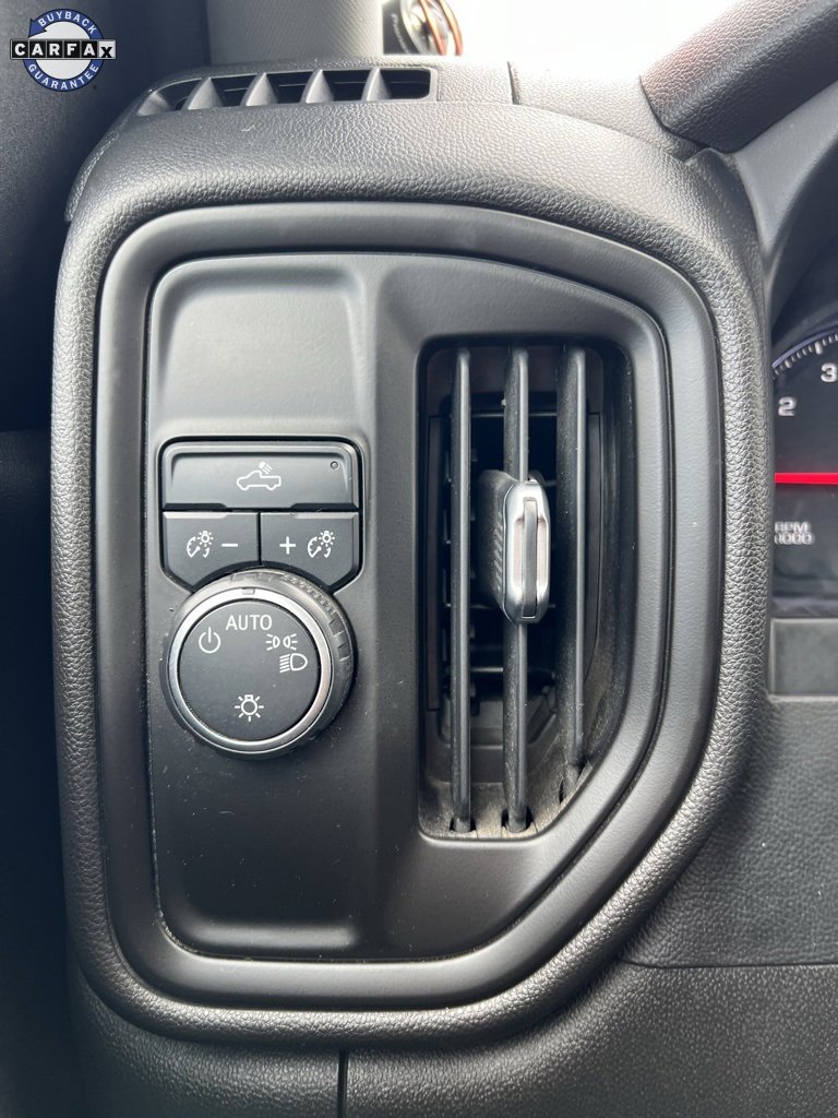 Used 2020 Chevrolet Silverado 1500 Custom w/ Custom Value Package image 10