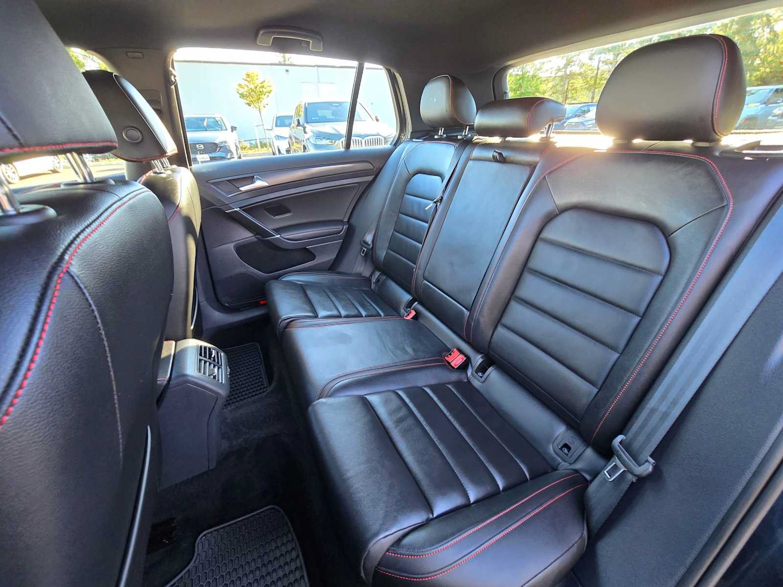 Used 2021 Volkswagen GTI SE FWD image 17