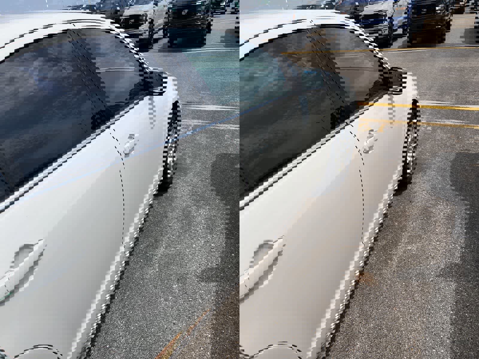 Used 2011 Ford Fusion SE FWD image 16