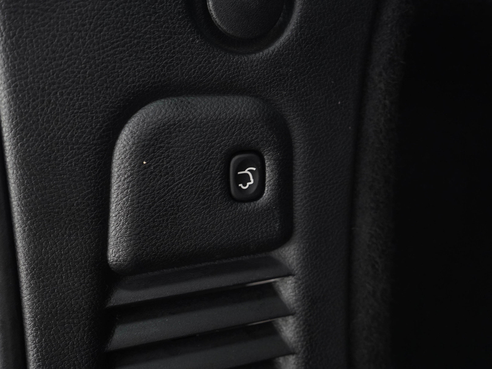 Used 2019 Dodge Durango Citadel w/ Technology Group AWD/4WD image 11