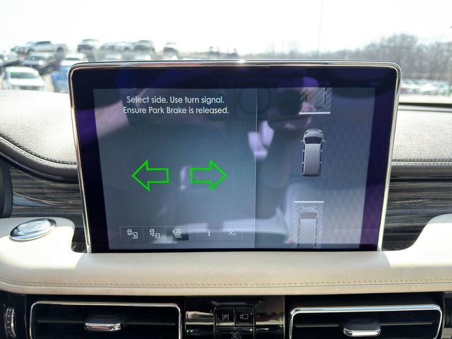 Used 2020 Lincoln Aviator Black Label w/ Dynamic Handling Package image 30