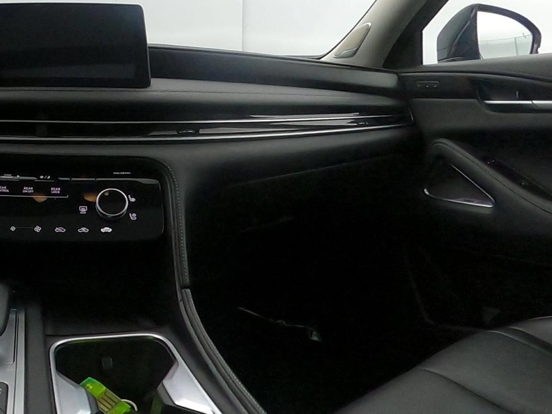 Used 2024 INFINITI QX60 Sensory AWD/4WD image 27