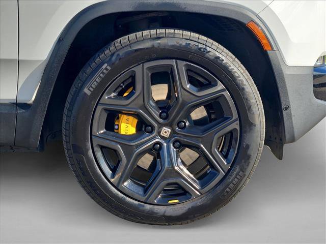 Used 2023 Rivian R1S Adventure Quad AWD/4WD image 28