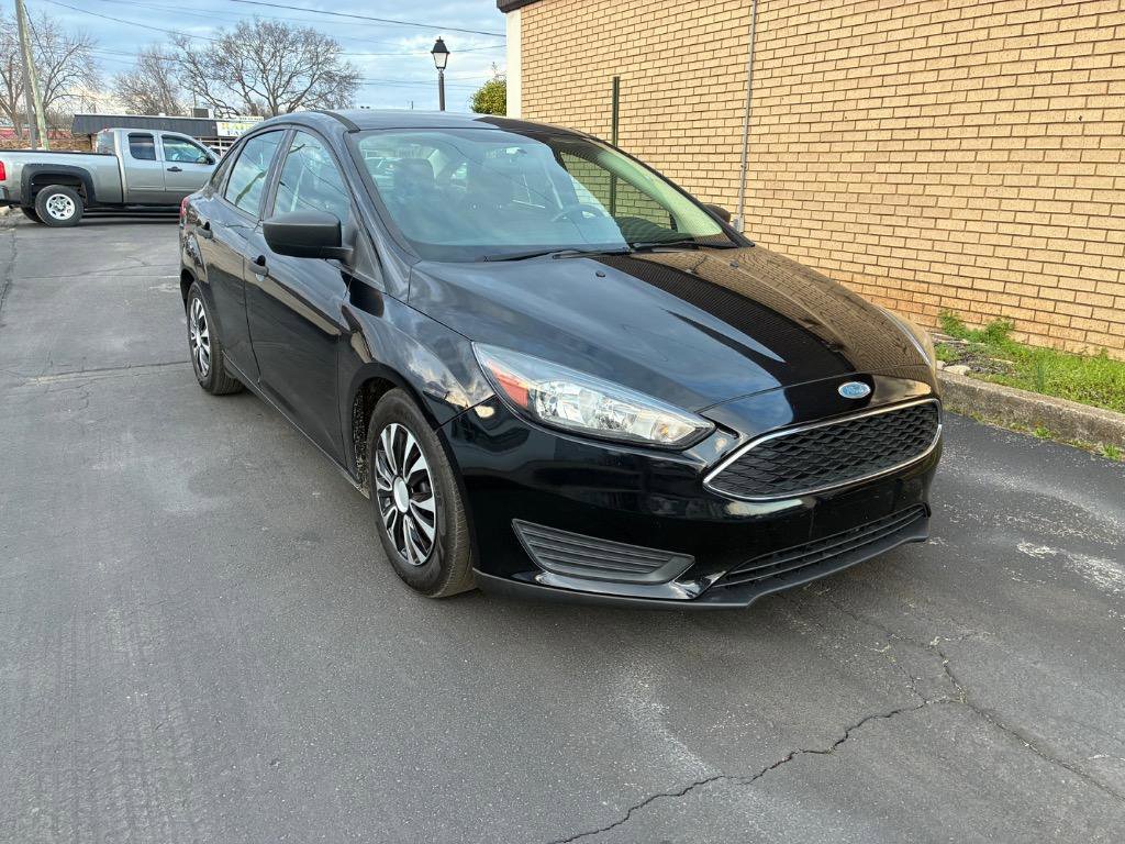 Used 2017 Ford Focus SE FWD image 9