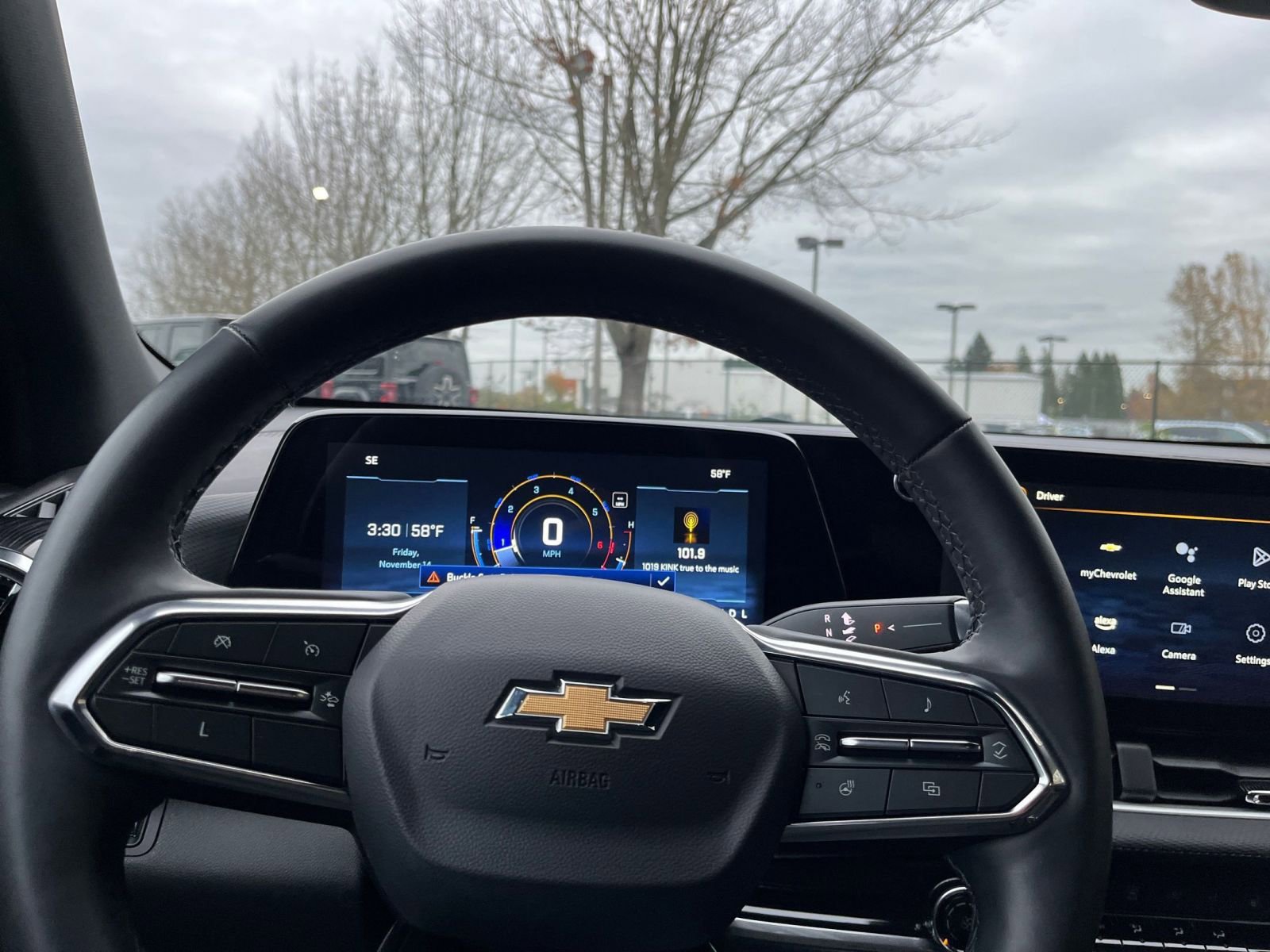 Used 2025 Chevrolet Equinox LT image 28