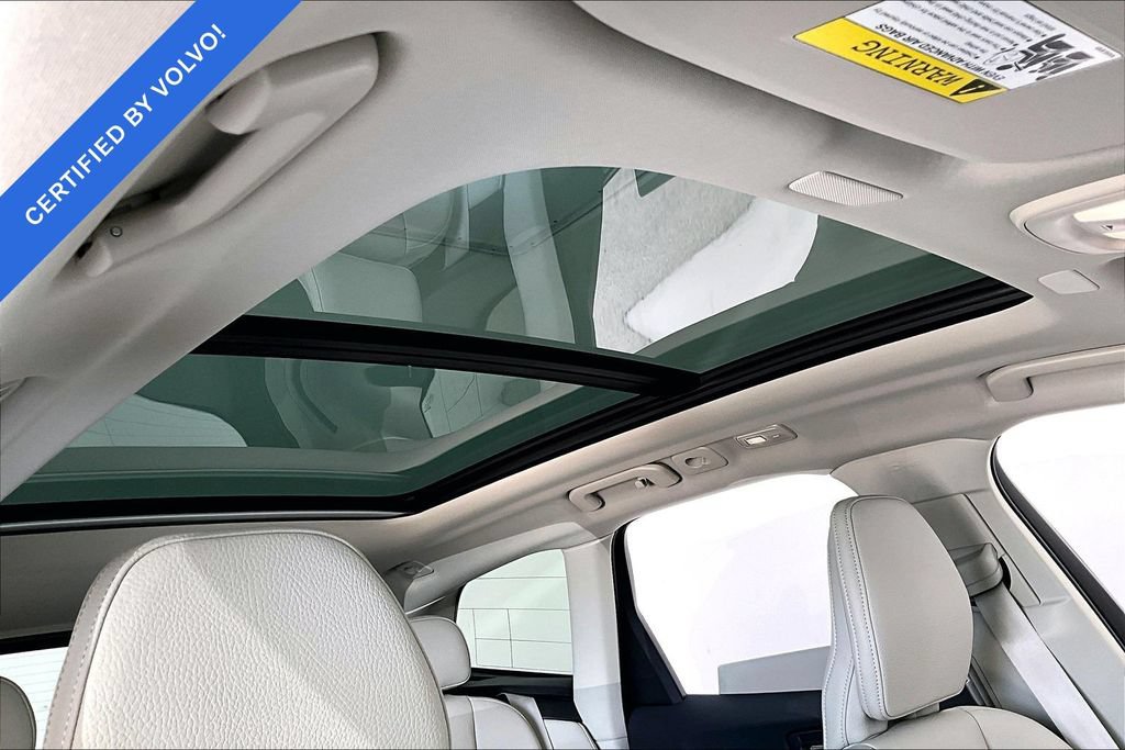 Certified 2025 Volvo XC60 B5 Plus AWD/4WD image 21