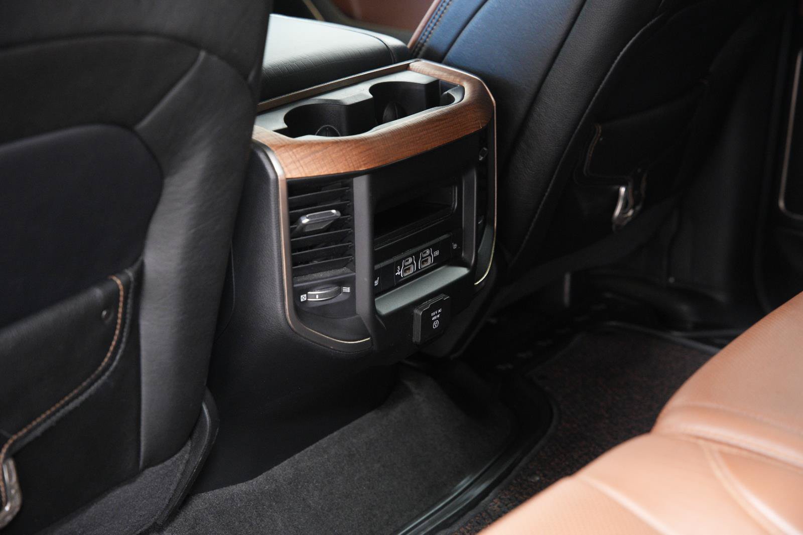Used 2020 RAM 1500 Limited w/ Off Road Group AWD/4WD image 27