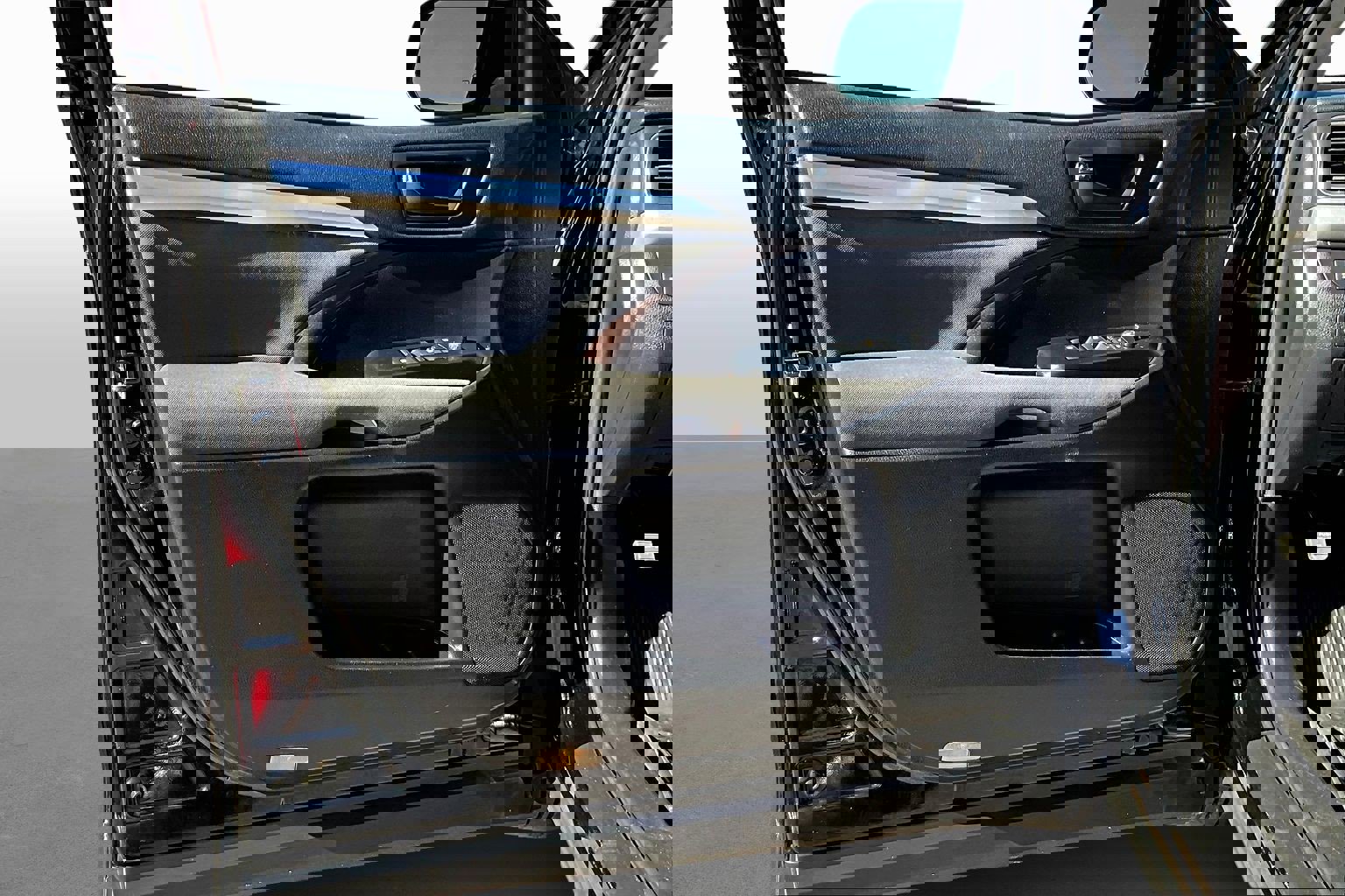 Used 2019 Toyota Highlander LE image 16