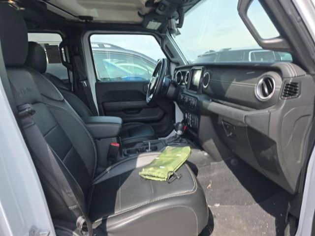 Used 2023 Jeep Wrangler Unlimited Sahara w/ Cold Weather Group image 17